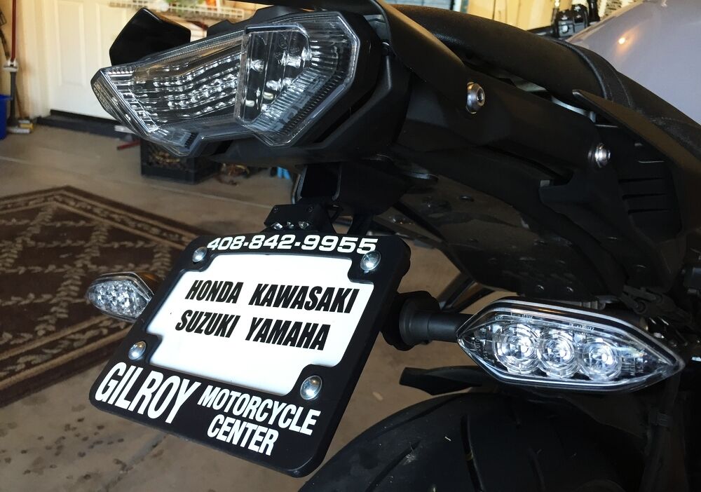 Yamaha  MT10  FZ10 LED Fender Eliminator Tail Tidy Plate Bracket MT-10 MT10SP