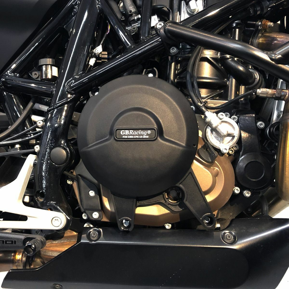 GB Racing 690 DUKE SMC ENDURO / R Engine Case Cover Slider / Protector Set KTM