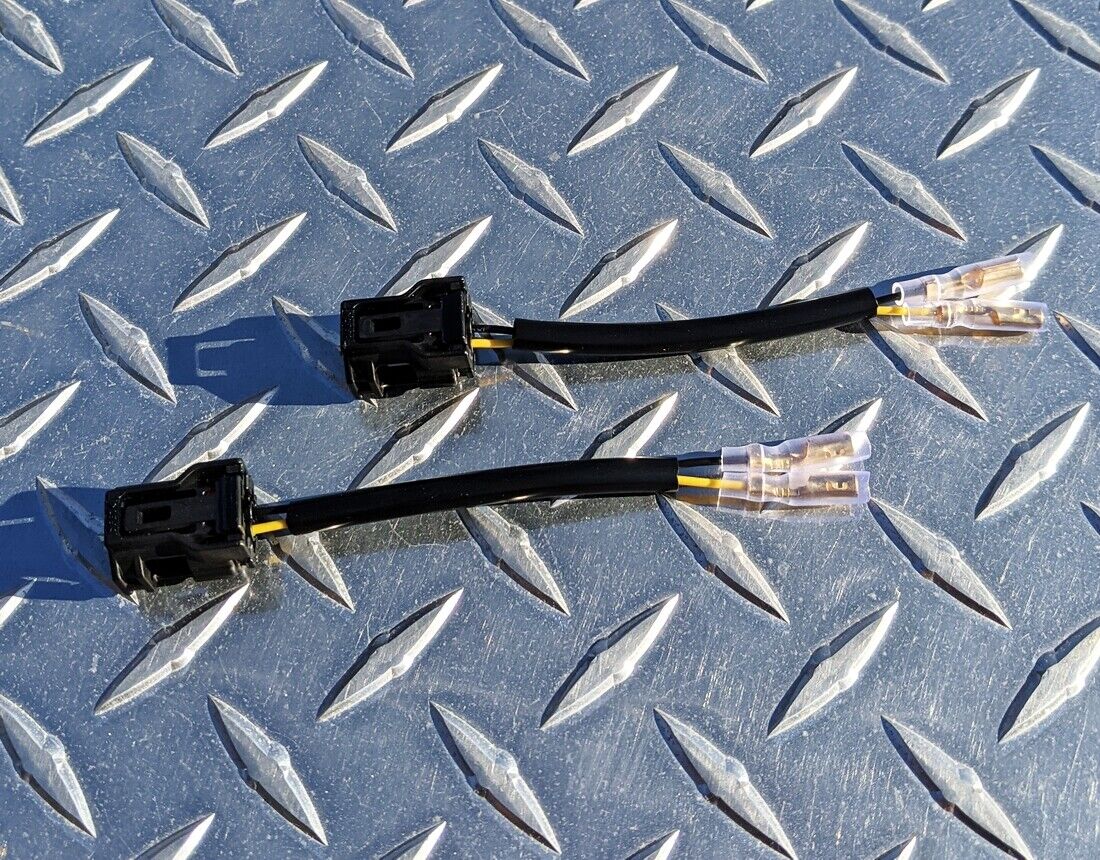 2022 + Yamaha R3 Turn Signal Adapter Plugs / Indicator Connectors 2023 2024