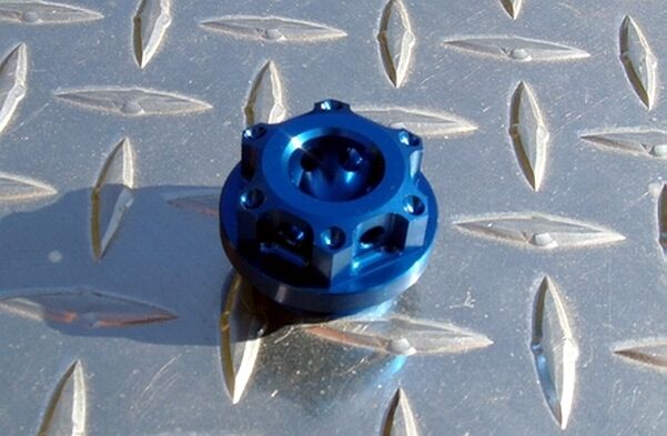 BLUE Suzuki Oil Cap GSXR GSXS1000 GSR HAYABUSA SV650 SV1000 GSX1400 GSX650F 1250