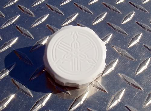 WHITE Yamaha Front Brake Fluid Reservoir Cap - R1 R6 R7 YZF600