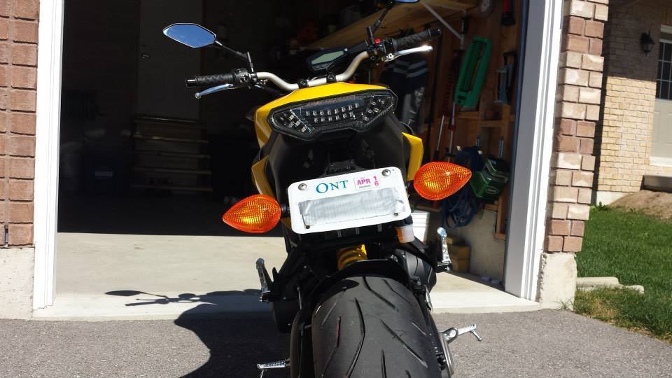 Yamaha  MT10  FZ10 LED Fender Eliminator Tail Tidy Plate Bracket MT-10 MT10SP