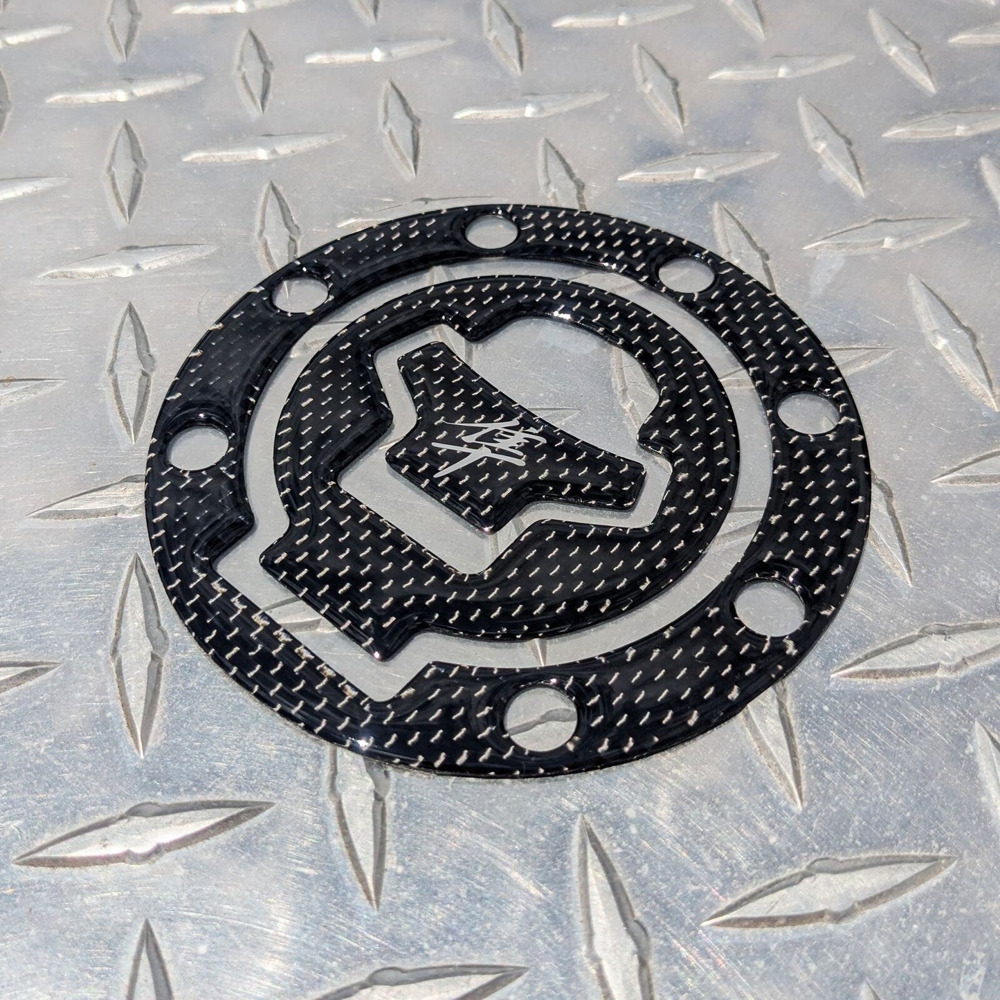 HAYABUSA REAL Carbon Fibre Fuel / Gas Cap Cover Tank Pad GSX1300R Gen. 1