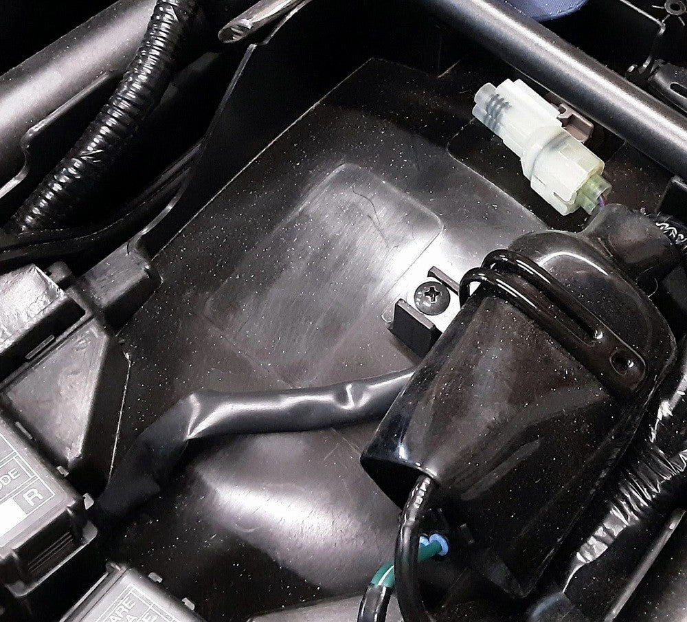 2014 - 2018 Honda CB650F CBR650F Accessory Power Plug Auxiliary Splitter Cable