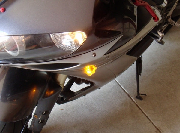 Aero LED Turn Signals R3 FZ6 FZ6R FZ8 FZ1 MT07 MT09 MT10 FZ09 Flush Mount Clear