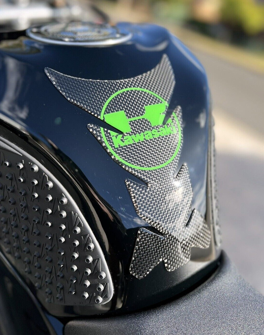 REAL Carbon Tank Pad - Kawasaki 250R 300 400 500 650R Z750 Z800 Z900 Z1000 Ninja