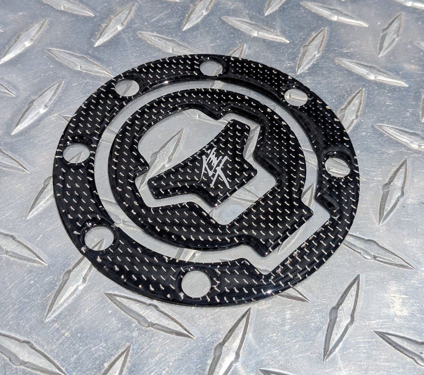 HAYABUSA REAL Carbon Fibre Fuel / Gas Cap Cover Tank Pad GSX1300R Gen. 1