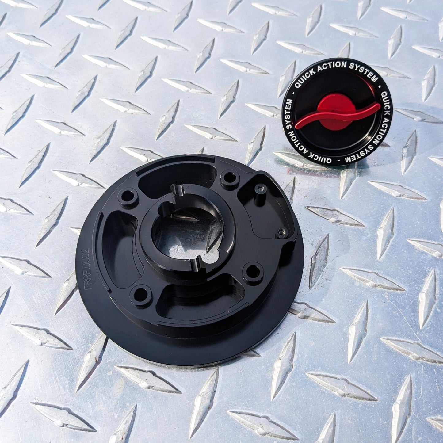 Ducati Red Quick Release Fuel Gas Cap - MONSTER 696 795 796 1100 / EVO