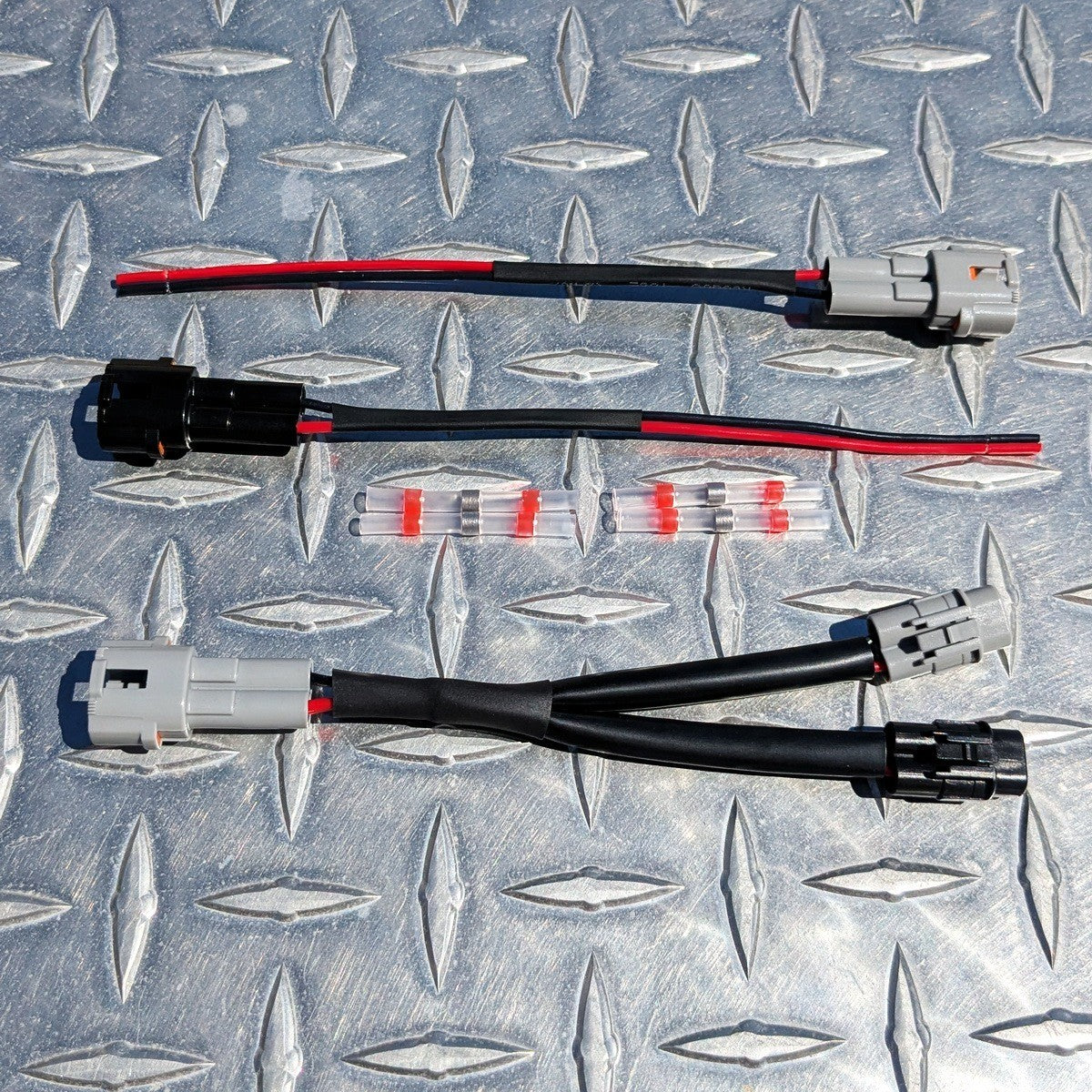 Yamaha Accessory Power Plug Splitter Cable MT-07 MT-09 SP Tracer 7 9 MT09 MT07