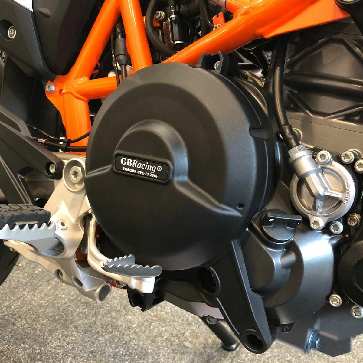 GB Racing 690 DUKE SMC ENDURO / R Engine Case Cover Slider / Protector Set KTM